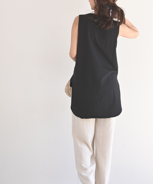 rps(アールピーエス)の「ラウンドヘムノースリーブTee(Tシャツ/カットソー・レディース・パープル/オフホワイト/ブラック/グレイッシュベージュ/ブラウン/チャコールグレー・M)」の9枚目の写真