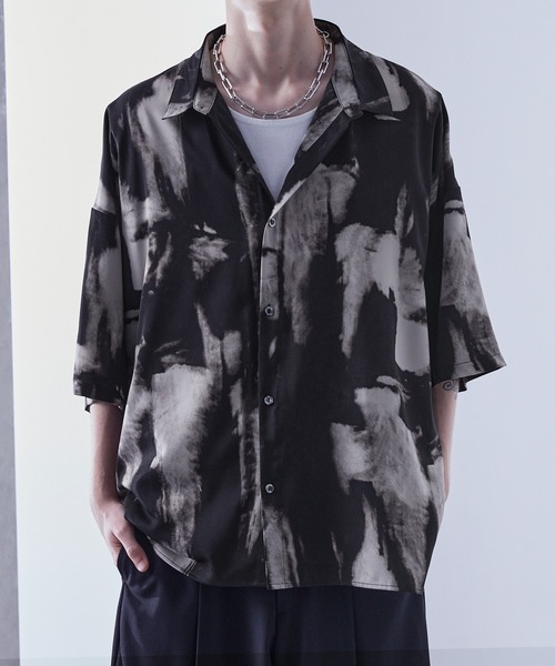 Loose/ルース(ルース)の「ドレープトロミ ルーズシャツ(シャツ/ブラウス・メンズ・ライトブルー/グレー/ホワイト/グレイッシュベージュ/ブルーグレー/ブラック/グリーン/グレイッシュブルー/ブルー系/チャコールグレー/スモークグレー/ダークグリーン/グレー系その他/ブルー系その他/ホワイト系/ブラウン系/オフホワイト/ライトグレー/ホワイト系2/ホワイト系1/グリーン系1/ブラック系1/ピンク系1/レッド系/グレー系/ブラック系・S/M/L/XS)」の7枚目の写真