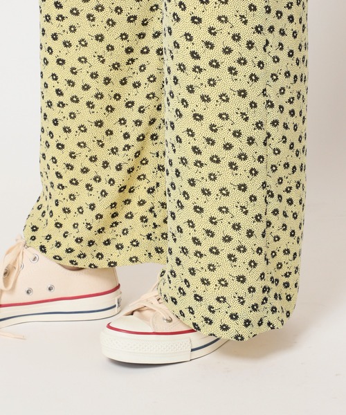 SLOBE citron.(スローブシトロン)の「SLOBE citron. ヴィンテージプリントキャミサロペット◆(サロペット/オーバーオール・レディース・ベージュ/イエロー・FREE)」の11枚目の写真