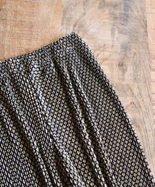 HWG_5（エイチダブルゴー）の「柄プリーツパンツ（その他パンツ・レディース・A/B/C/D/E/F/G・FREE）」の12枚目の写真