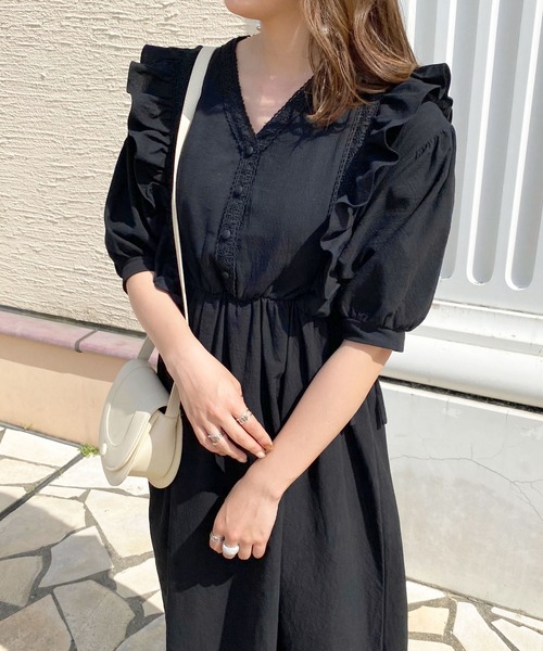 apres jour(アプレジュール)の「フリルレース使いワンピ【ZOZOTOWN限定アイテム】(ワンピース・レディース・ブラック/ベージュ/アイボリー・X-LARGE/フリー)」の6枚目の写真