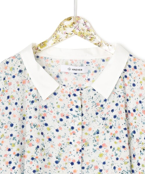 ANEVER（アンエバー）の「【SEDUM】フラワープリント ブラウス（シャツ/ブラウス・レディース・ホワイト系/ブラック系・38）」の11枚目の写真