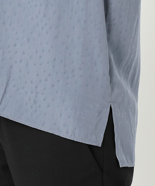 J.PRESS Ladies（J.プレス レディス）の「【WEB限定・洗える・イージーケア】MEMORIAジャカード ブラウス（シャツ/ブラウス・レディース・ベージュ系/ネイビー系/ダルブルー系・XS）」の16枚目の写真