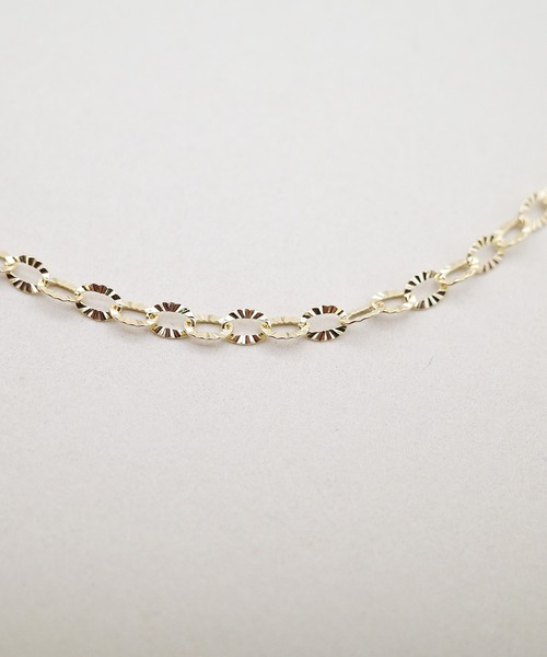 ISOLATION（アイソレーション）の「【ISOLATION / アイソレーション】K10YG Petal Chain Bracelet / ペタルチェーンブレスレット（ブレスレット・レディース・ゴールド・16cm）」の3枚目の写真