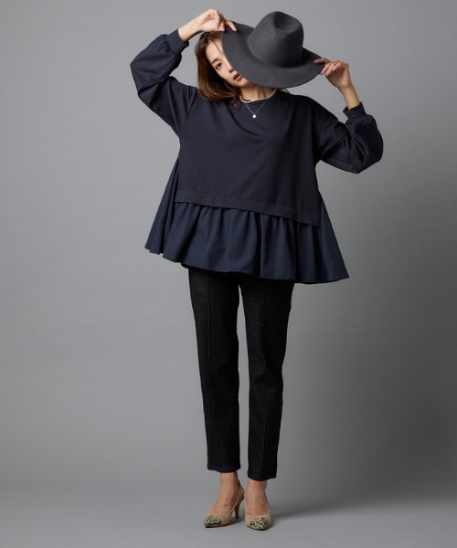 Pierrot(ピエロ)の「布帛ドッキングプルオーバー(Tシャツ/カットソー・レディース・ライトグレー/オフホワイト/ネイビー/ブラック・M/L)」の5枚目の写真