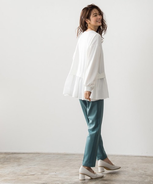 Pierrot(ピエロ)の「布帛ドッキングプルオーバー(Tシャツ/カットソー・レディース・ライトグレー/オフホワイト/ネイビー/ブラック・M/L)」の20枚目の写真