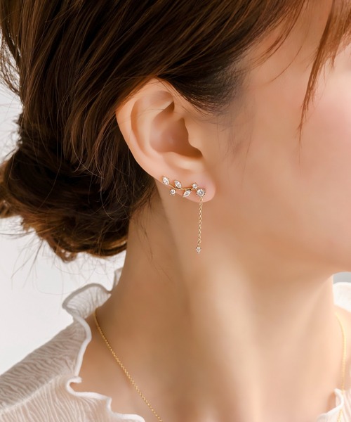 Phoebe（フィービィー）の「【シリーズ累計販売　10,000点突破！】2wayフラワリービジューピアス&イヤリング/ボタニカル/存在感◎（ピアス（両耳用）・レディース・イエローゴールド/ピンクゴールド/ゴールド系その他・FREE）」の7枚目の写真