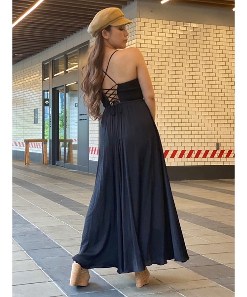 DURAS(デュラス)の「バックレースアップサテンワンピース(ワンピース・レディース・ブラック/カーキ/ベージュ系その他・FREE)」の15枚目の写真