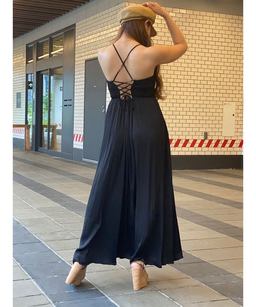 DURAS(デュラス)の「バックレースアップサテンワンピース(ワンピース・レディース・ブラック/カーキ/ベージュ系その他・FREE)」の6枚目の写真