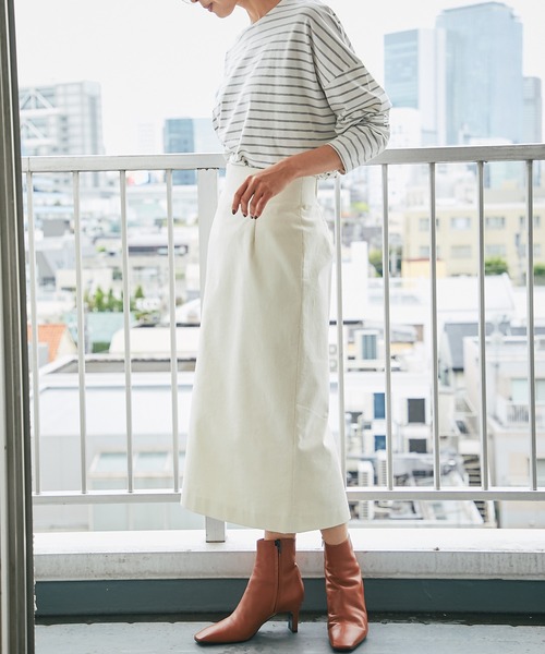 RIVE DROITE（リヴドロワ）の「細見えもキレイ見えも叶う　コーデュロイナロースカート（スカート・レディース・ベージュ/オフホワイト/カーキ・38/36）」の4枚目の写真