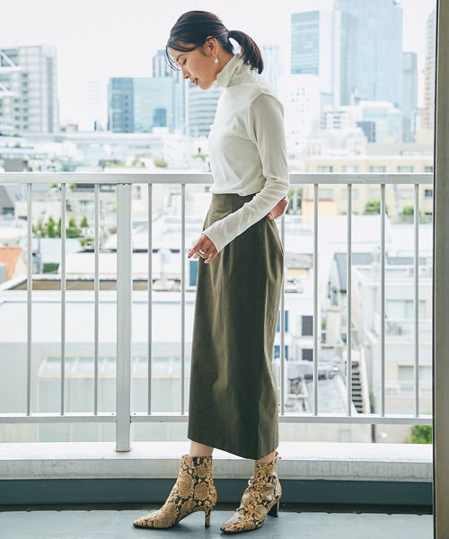 RIVE DROITE（リヴドロワ）の「細見えもキレイ見えも叶う　コーデュロイナロースカート（スカート・レディース・ベージュ/オフホワイト/カーキ・38/36）」の14枚目の写真