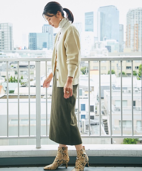 RIVE DROITE（リヴドロワ）の「細見えもキレイ見えも叶う　コーデュロイナロースカート（スカート・レディース・ベージュ/オフホワイト/カーキ・38/36）」の17枚目の写真