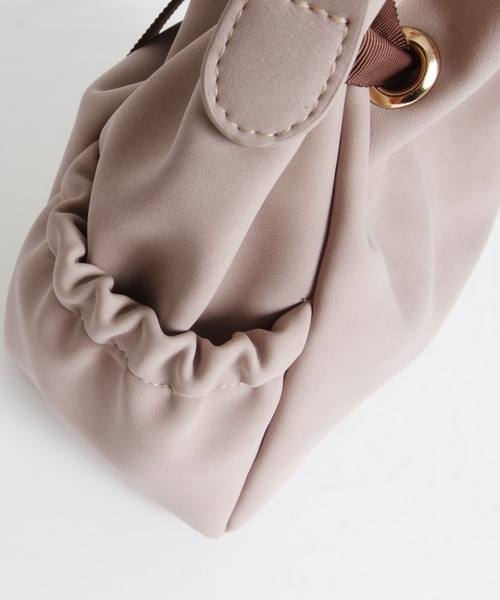 tocco closet(トッコ クローゼット)の「グログランリボン付きtocco closet刺繍入りショルダーバッグ(ショルダーバッグ・レディース・ピンク/アイボリー・FREE)」の13枚目の写真