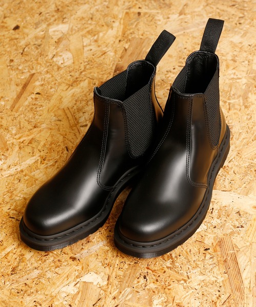 And A(アンドエー)の「Dr.Martens ドクターマーチン / 2976 MONO モノ チェルシーブーツ サイドゴアブーツ(ブラックステッチ) / 25685001(ブーツ・レディース・ブラック・23cm/24cm/25cm/22cm)」の4枚目の写真