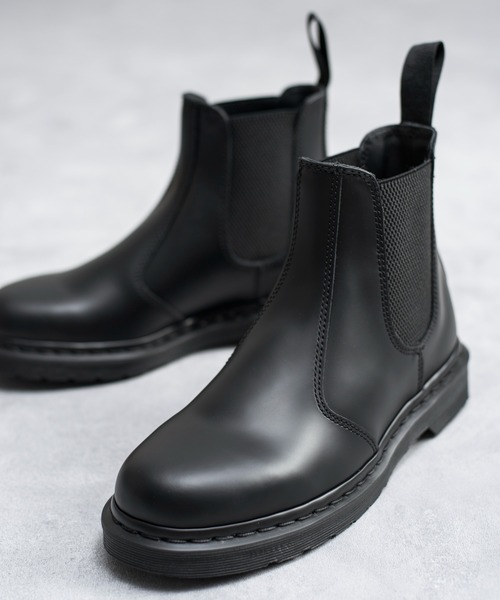 And A(アンドエー)の「Dr.Martens ドクターマーチン / 2976 MONO モノ チェルシーブーツ サイドゴアブーツ(ブラックステッチ) / 25685001(ブーツ・レディース・ブラック・23cm/24cm/25cm/22cm)」の11枚目の写真