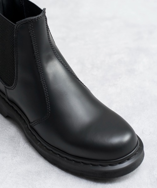 And A(アンドエー)の「Dr.Martens ドクターマーチン / 2976 MONO モノ チェルシーブーツ サイドゴアブーツ(ブラックステッチ) / 25685001(ブーツ・レディース・ブラック・23cm/24cm/25cm/22cm)」の16枚目の写真