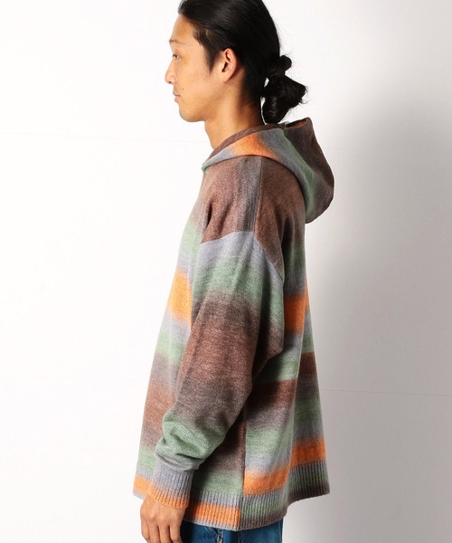 Purple&Yellow（パープルアンドイエロー）の「グラデーションカラーワイドパーカ（ニット/セーター・メンズ・ブラウン/グリーン・SMALL/MEDIUM/LARGE）」の7枚目の写真