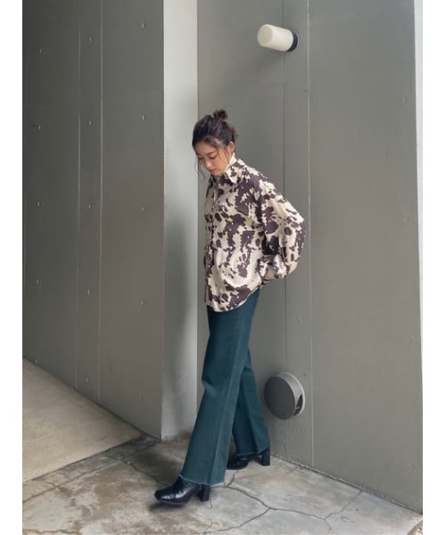 LAGUA GEM(ラグアジェム)の「LOTO COLOR FLARE DENIM(デニムパンツ・レディース・ダークグリーン/ホワイト・22inch/24inch/23inch/26inch/25inch)」の22枚目の写真