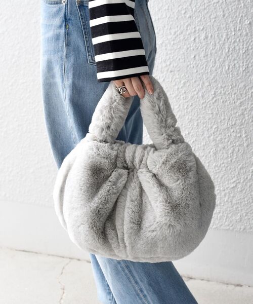 【SHIPS別注】VIOLAd’ORO:フェイクファーワンハンドルバッグ