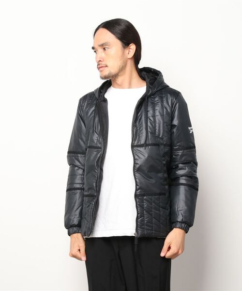 Reebok(リーボック)の「アウターウェア コア パッディド ジャケット / Outerwear Core Padded Jacket(ダウンジャケット/コート・メンズ・ブラック/ネイビー・MEDIUM/XX-LARGE/LARGE/XXX-LARGE/X-LARGE/SMALL)」の10枚目の写真