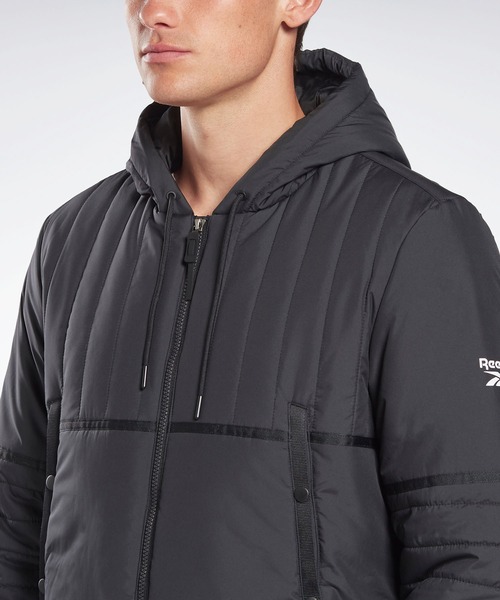Reebok(リーボック)の「アウターウェア コア パッディド ジャケット / Outerwear Core Padded Jacket(ダウンジャケット/コート・メンズ・ブラック/ネイビー・MEDIUM/XX-LARGE/LARGE/XXX-LARGE/X-LARGE/SMALL)」の12枚目の写真