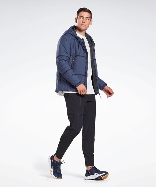 Reebok(リーボック)の「アウターウェア コア パッディド ジャケット / Outerwear Core Padded Jacket(ダウンジャケット/コート・メンズ・ブラック/ネイビー・MEDIUM/XX-LARGE/LARGE/XXX-LARGE/X-LARGE/SMALL)」の5枚目の写真