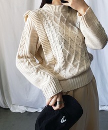 ショルダーヨークデザインケーブルニット【数量限定販売】
