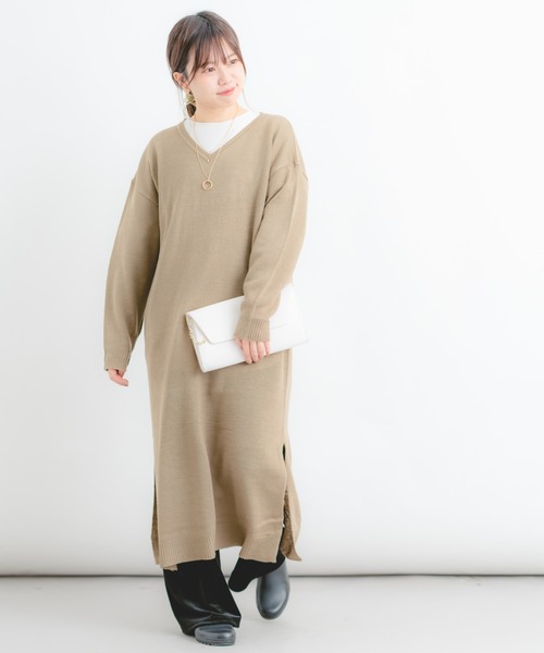 Wordtrobe(ワードトローブ)の「【wordtrobe】アクリルバルキー 袖下ボタン付き Vネック ワンピース(ワンピース・レディース・チャコールグレー/ベージュ/パープル・FREE)」の16枚目の写真