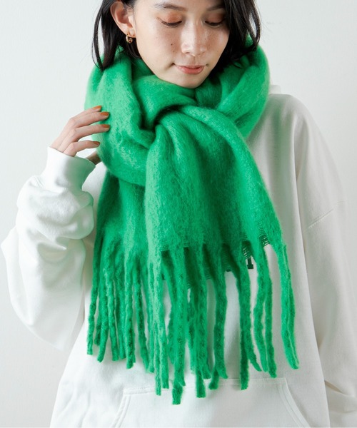 ANGIE（アンジー）の「ボリュームフリンジマフラー（マフラー・レディース・ライトグレー/イエロー/ブルー/グリーン/アイボリー/キャメル・FREE）」の3枚目の写真