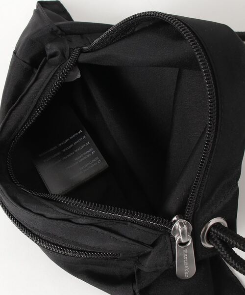 marimekko（マリメッコ）の「Smart Travelbag（ショルダーバッグ・レディース・ブラック・FREE）」の5枚目の写真