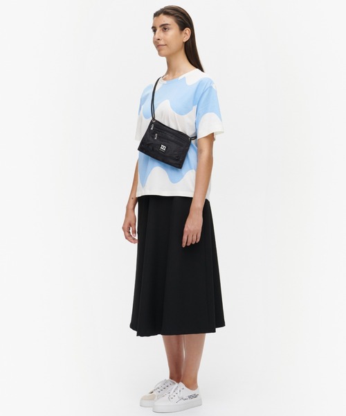marimekko（マリメッコ）の「Smart Travelbag（ショルダーバッグ・レディース・ブラック・FREE）」の2枚目の写真
