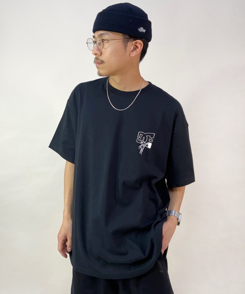 DC(ディーシー)の「DC/ディーシー ワイドフィット バックプリントTシャツ DST221025(Tシャツ/カットソー・メンズ・ブラック/ホワイト/ベージュ・M/XL/L/2XL)」の13枚目の写真