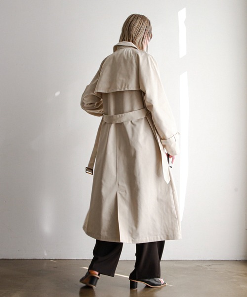feepur（フェピュール）の「ロングトレンチコート（トレンチコート・レディース・ベージュ/アイボリー・SMALL/MEDIUM）」の14枚目の写真