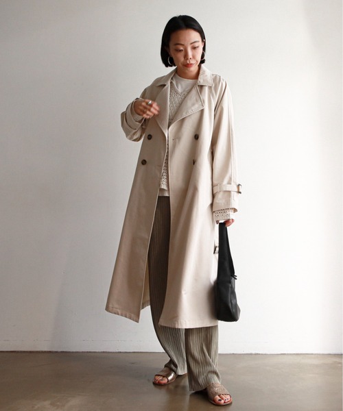 feepur（フェピュール）の「ロングトレンチコート（トレンチコート・レディース・ベージュ/アイボリー・SMALL/MEDIUM）」の4枚目の写真