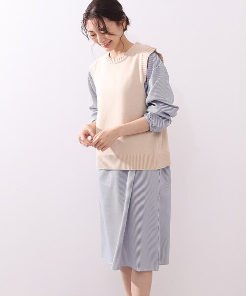 DRESKIP(ドレスキップ)の「◆【2点セット】ニットベスト×チュニックシャツワンピース(ワンピース・レディース・ブラック/グリーン/サンドベージュ・02/03)」の2枚目の写真