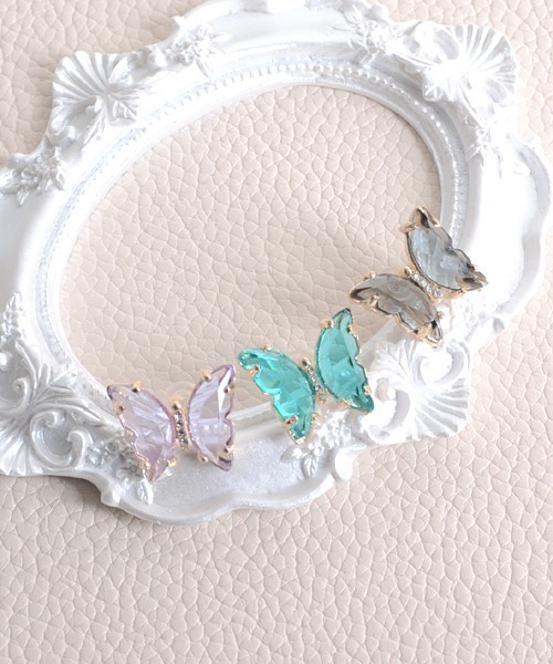 TONE SELECT GOODS(トーンセレクトグッズ)の「【float】バタフライ 蝶 カラー ピアス プチプラ(ピアス(両耳用)・レディース・ブルー/パープル/ブラック/ライトピンク/クリア/グリーン/イエロー・FREE)」の10枚目の写真