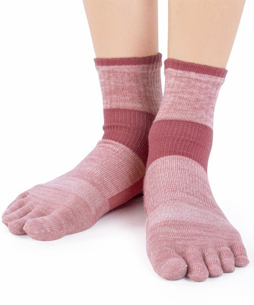 GUNZE(グンゼ)の「ACTIVE STYLE/アクティブスタイル アーチサポート 5本指ソックス ショート丈(ソックス/靴下・レディース・スモークピンク/ブルー系その他/ブラック/ネイビー/パープル系その他/ライトグレー/グリーン系その他/ホワイト/イエロー系その他/ライム/オレンジ/ブラック系その他・23-25)」の15枚目の写真