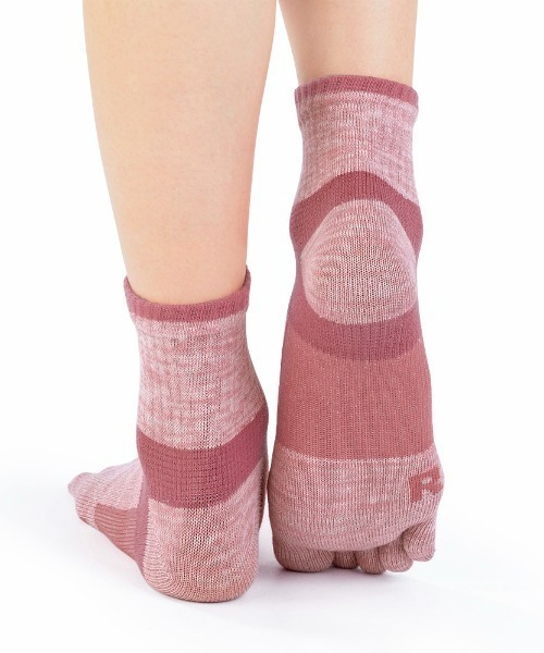 GUNZE(グンゼ)の「ACTIVE STYLE/アクティブスタイル アーチサポート 5本指ソックス ショート丈(ソックス/靴下・レディース・スモークピンク/ブルー系その他/ブラック/ネイビー/パープル系その他/ライトグレー/グリーン系その他/ホワイト/イエロー系その他/ライム/オレンジ/ブラック系その他・23-25)」の13枚目の写真