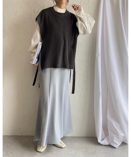 She's Closet(シーズクローゼット)の「ハイウエスト縦切り替え裾フレアロングポンチマーメイドスカート(スカート・レディース・ブラック/ブルー/グリーン/アイボリー/グレイッシュベージュ・FREE)」の20枚目の写真