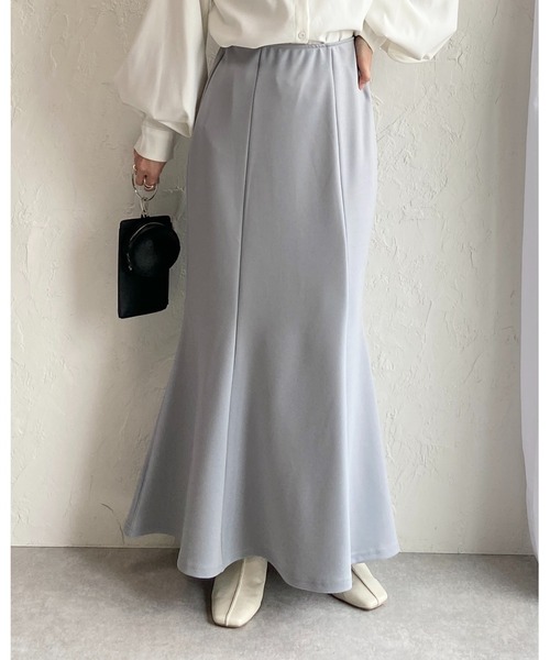 She's Closet(シーズクローゼット)の「ハイウエスト縦切り替え裾フレアロングポンチマーメイドスカート(スカート・レディース・ブラック/ブルー/グリーン/アイボリー/グレイッシュベージュ・FREE)」の18枚目の写真