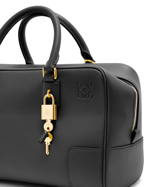 LOEWE（ロエベ）の「アマソナ28 バッグ (ナパカーフ)（ハンドバッグ・レディース・ブラック・ONE SIZE）」の5枚目の写真