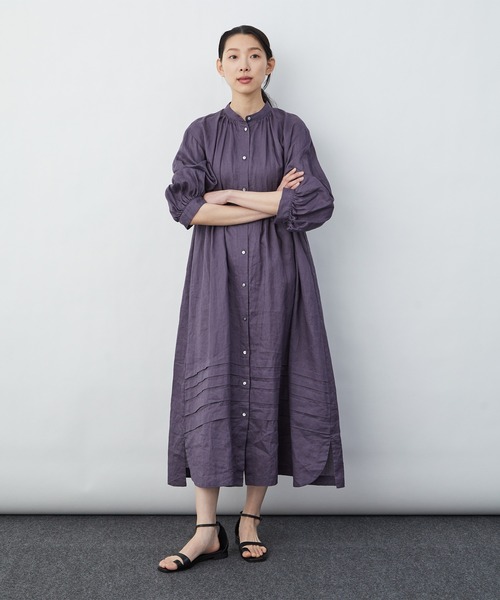 LOISIR(ロワズィール)の「ラミーワッシャータックディテールワンピース(シャツワンピース・レディース・オフホワイト/チャコール/ブルー・FREE)」の3枚目の写真