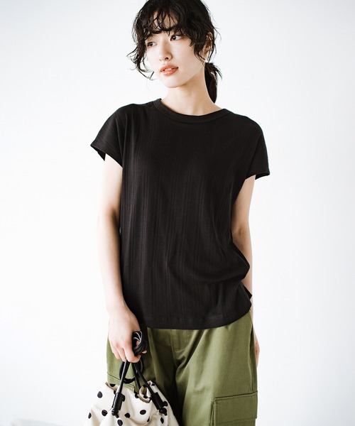 haco!(ハコ)の「Tシャツ苦手派の大人でも着やすい!便利なちょい袖ランダムテレコトップス by que made me(Tシャツ/カットソー・レディース・ブラック/オフホワイト/グリーン・SMALL/MEDIUM/LARGE/X-LARGE)」の11枚目の写真