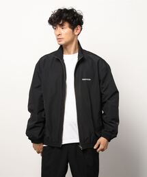 thisisneverthat（ディスイズネバーザット）の「INTL. TEAM