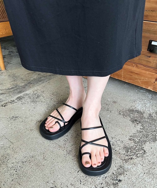 LIAN(リアン)の「厚底レースアップサンダル(サンダル・レディース・アイボリー/ブラック/ベージュ・SMALL/MEDIUM/LARGE)」の18枚目の写真