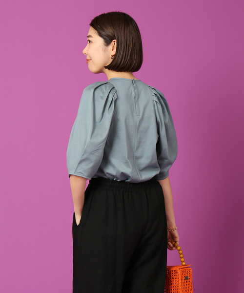 IENA LA BOUCLE(イエナラブークル)の「IENA LA BOUCLE タックスリーブカットソー(Tシャツ/カットソー・レディース・グリーン系その他/ネイビー・FREE)」の16枚目の写真