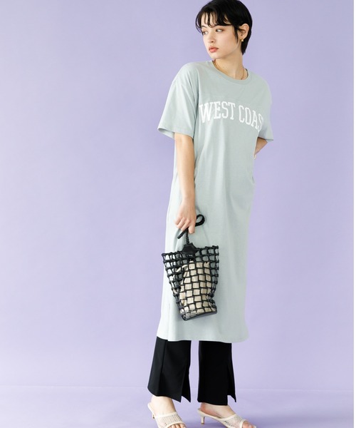 koe(コエ)の「胸切替えプリントマキシワンピース*(ワンピース・レディース・チャコールグレー/ブラック/グリーン/ブルー・FREE)」の1枚目の写真