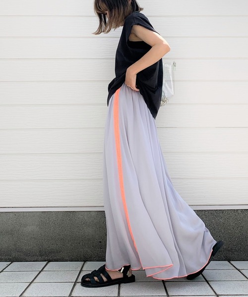 Q（キュー）の「サイドラインマキシスカート（スカート・レディース・チャコールグレー/ライトグレー・MEDIUM）」の7枚目の写真