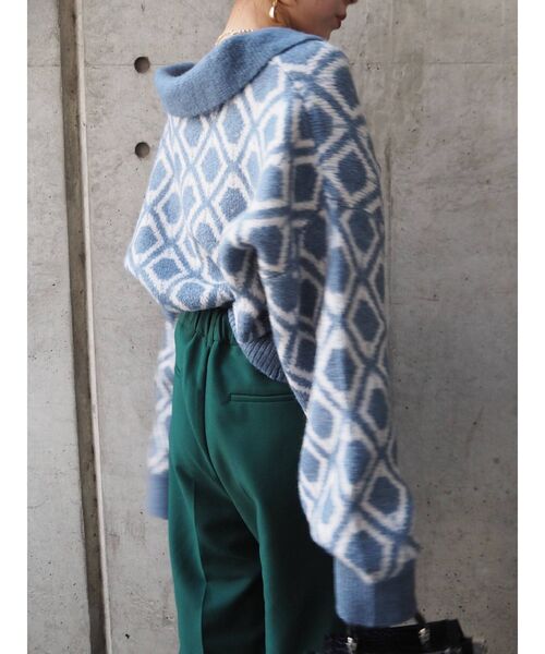 EVRIS（エヴリス）の「ダイヤモチーフオープンカラーニット（ニット/セーター・レディース・ブラック/ネイビー/ブルー・FREE）」の20枚目の写真