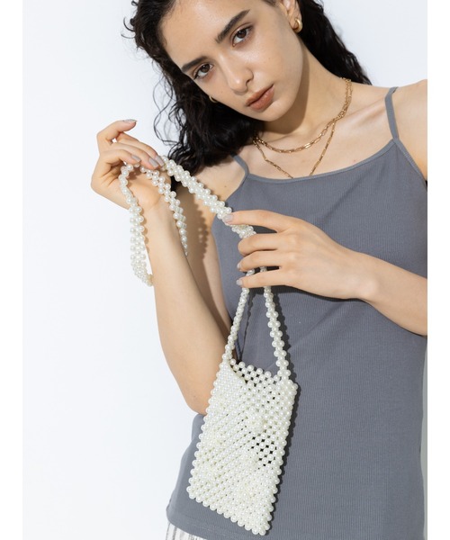 koe（コエ）の「カップ付きリブキャミソール＊（キャミソール・レディース・オフホワイト/ブラック/グリーン/チャコールグレー・FREE）」の4枚目の写真